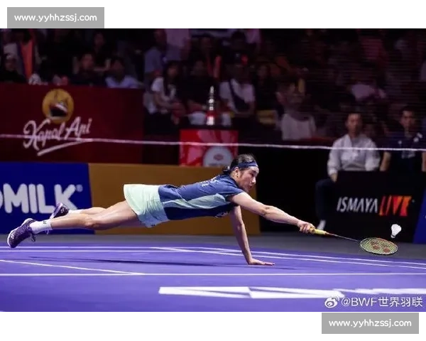看哭了！那些在羽毛球数据里被忽略的拼搏身影